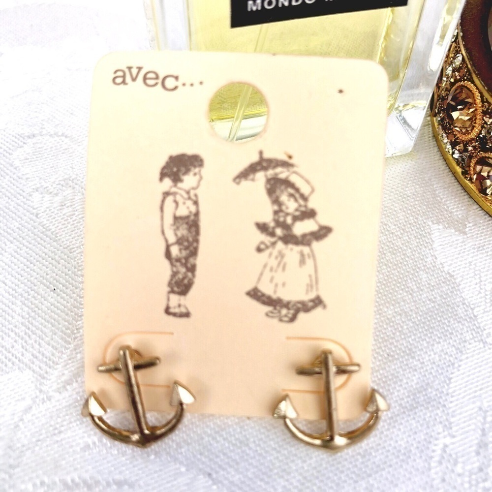 NWT Gold or Silver NAUTICAL ANCHOR STUD EARRINGS  #210